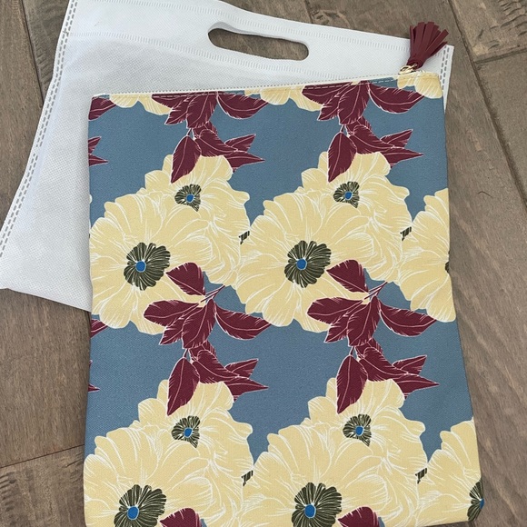 SOLD Rachel Pally Clutch - Picture 2 of 4